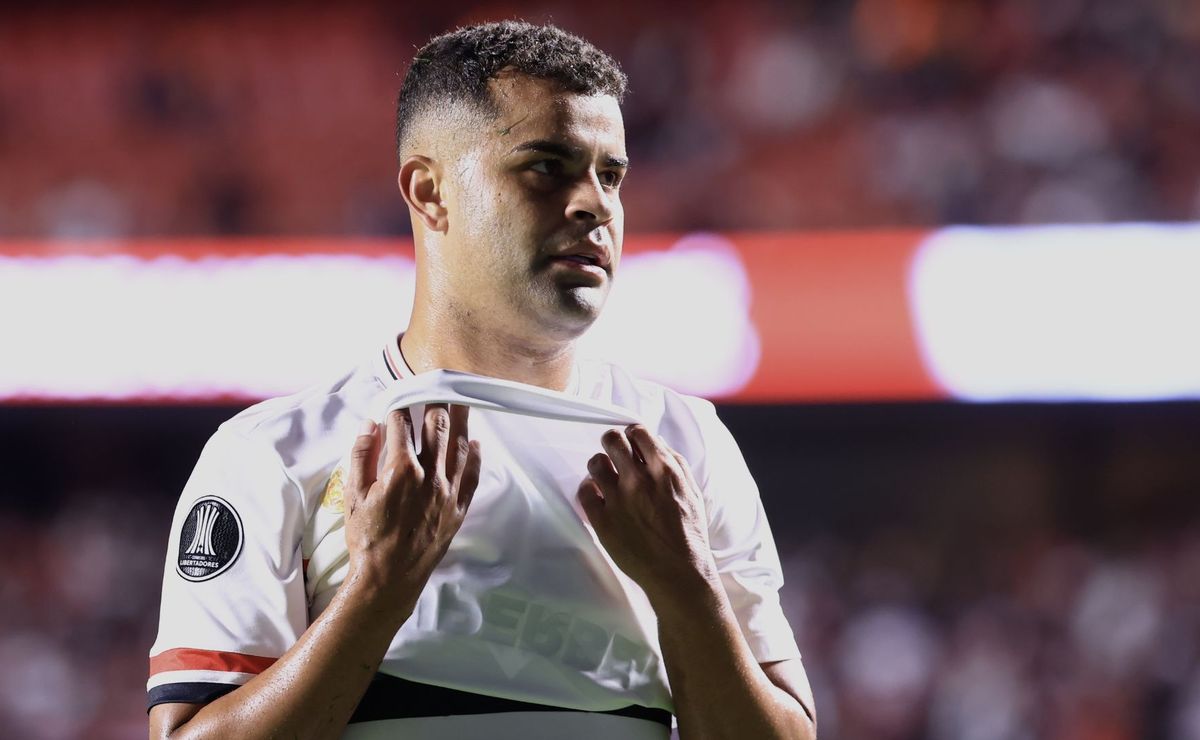 Alisson tem acerto encaminhado com o Corinthians, mas não vai jogar o Paulistão de 2026