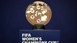 Troféu do Mundial Feminino da FIFA - Foto: FIFA Oficial Divulgação/www.fifa.com
