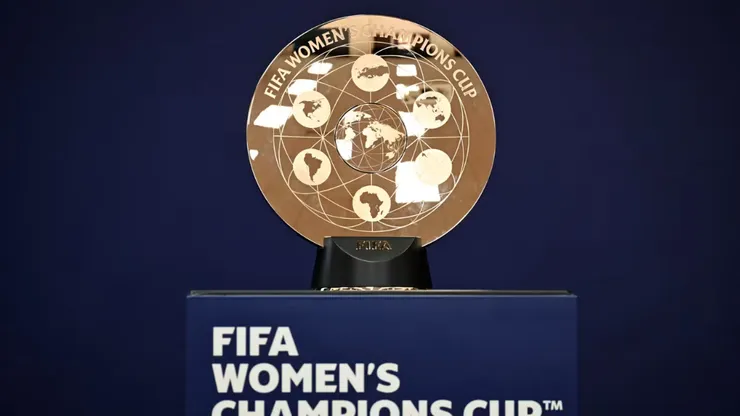 Troféu do Mundial Feminino da FIFA - Foto: FIFA Oficial Divulgação/www.fifa.com