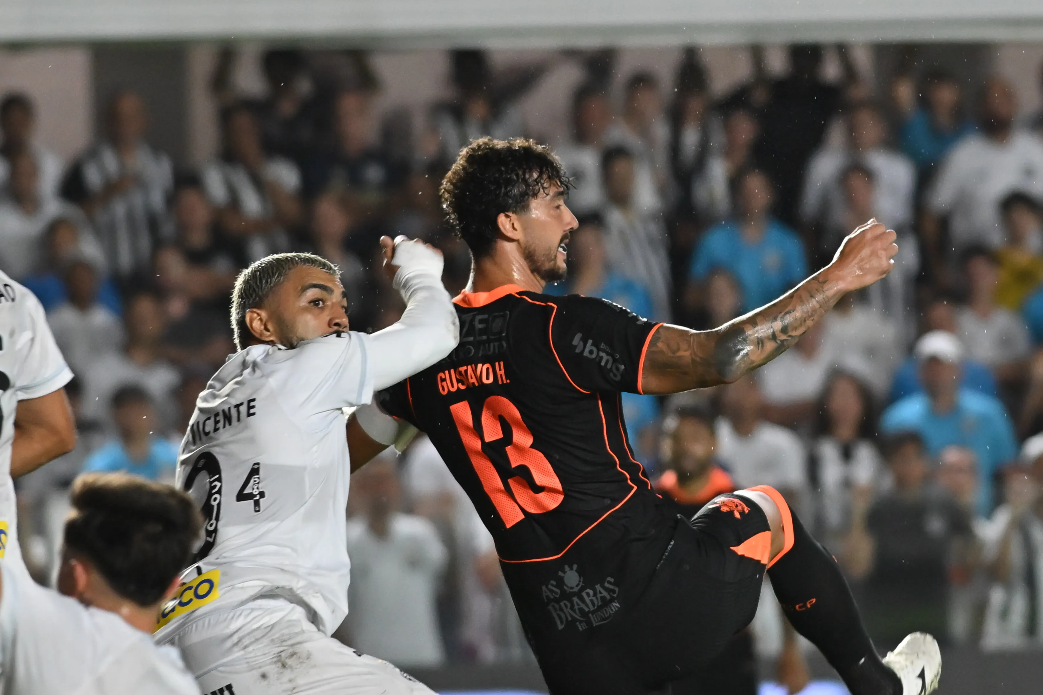 SP – SANTOS – 22/01/2026 – PAULISTA 2026, SANTOS X CORINTHIANS – Gustavo Henrique jogador do Corinthians durante partida contra o Santos no estadio Vila Belmiro pelo campeonato Paulista 2026. Foto: Jota Erre/AGIF