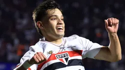 Damián Bobadilla se destaca no meio-campo do São Paulo