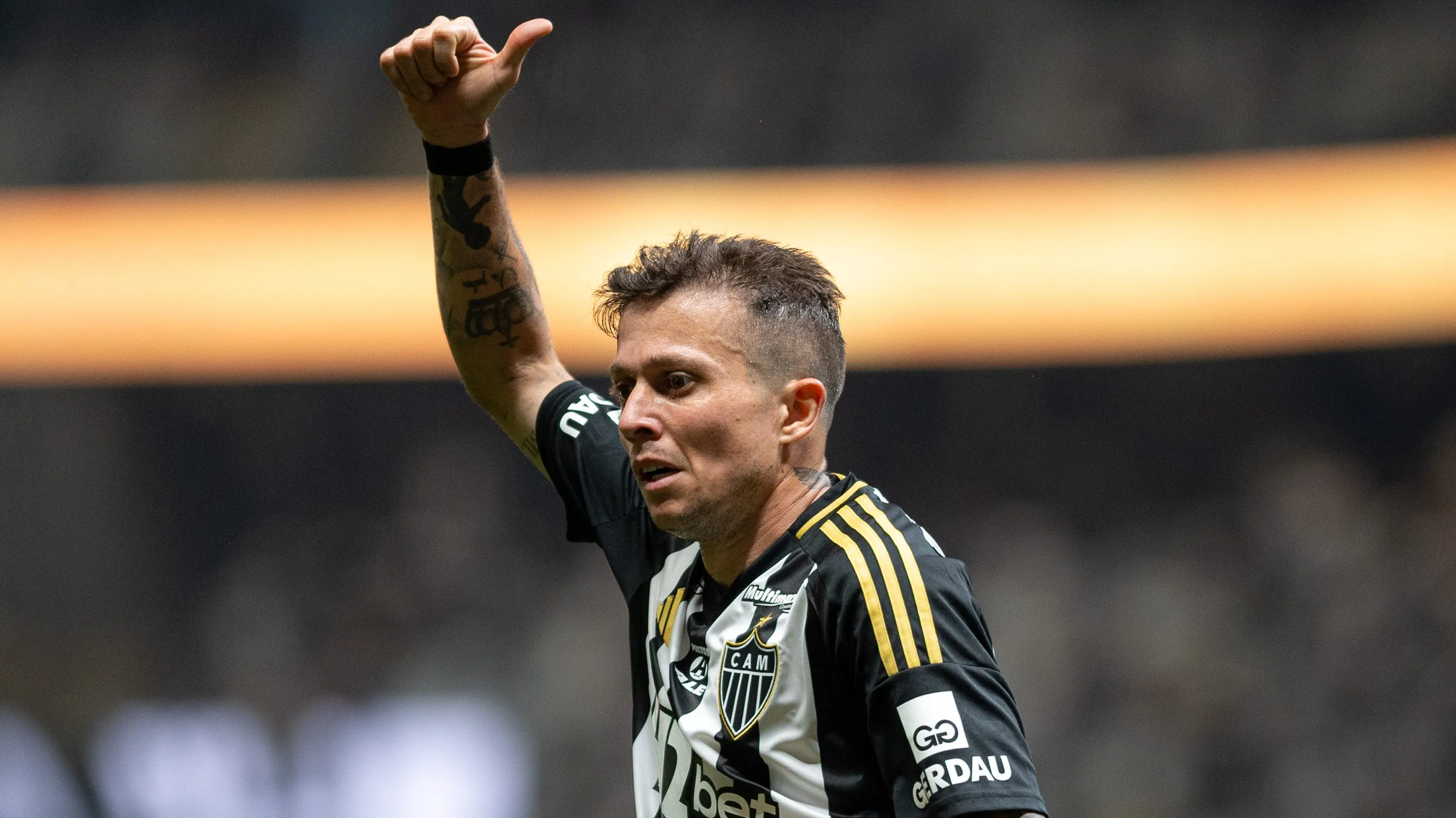 Bernard projetou clássico contra o Cruzeiro. Foto: Alessandra Torres/AGIF