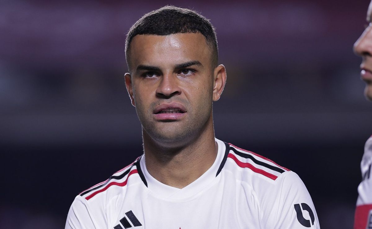 Corinthians trava contratação de Alisson por não ter R$ 1 milhão para a entrada