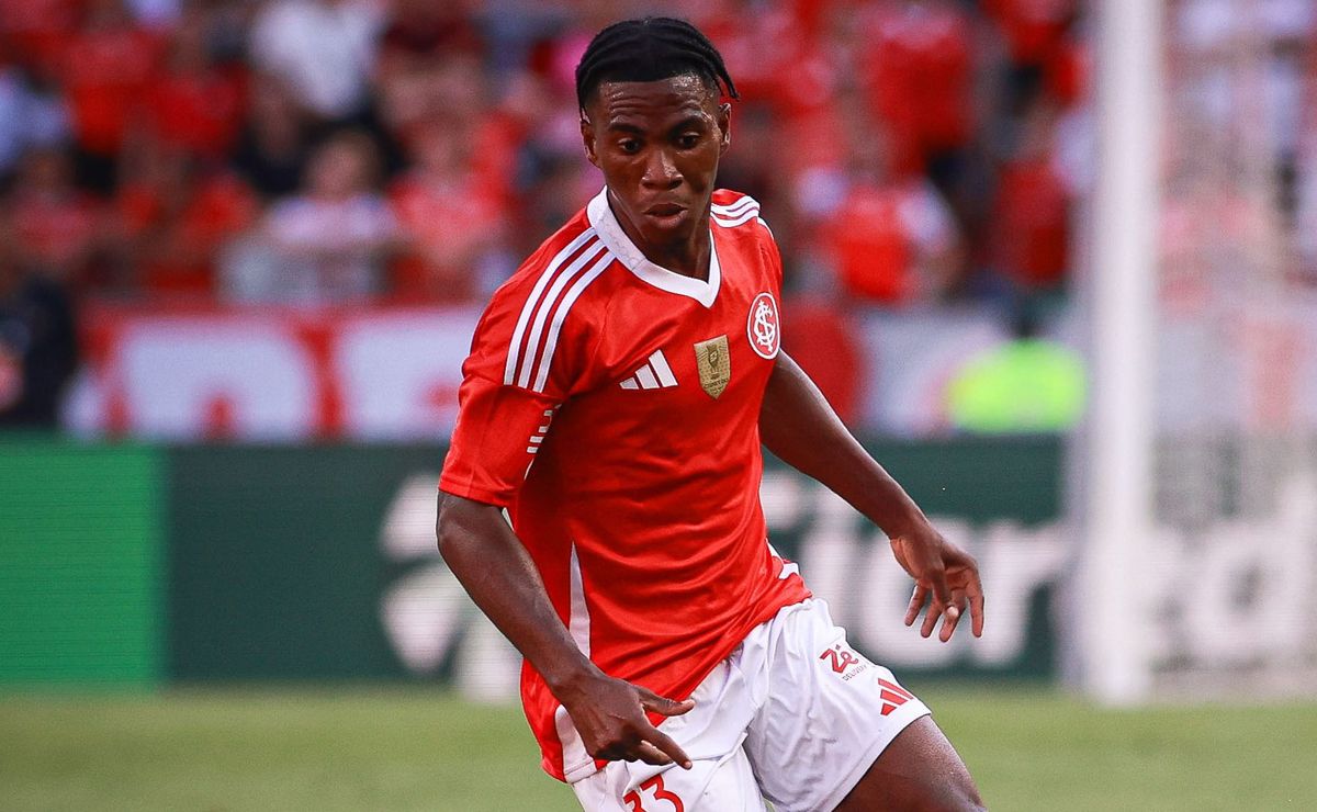 Benjamín e Thiago Maia devem ser desfalques do Internacional no clássico contra o Grêmio