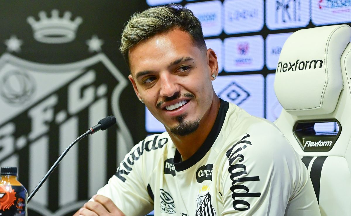 Gabriel Menino defende Neymar na Seleção e garante que o atacante ajudará o Brasil na Copa do Mundo