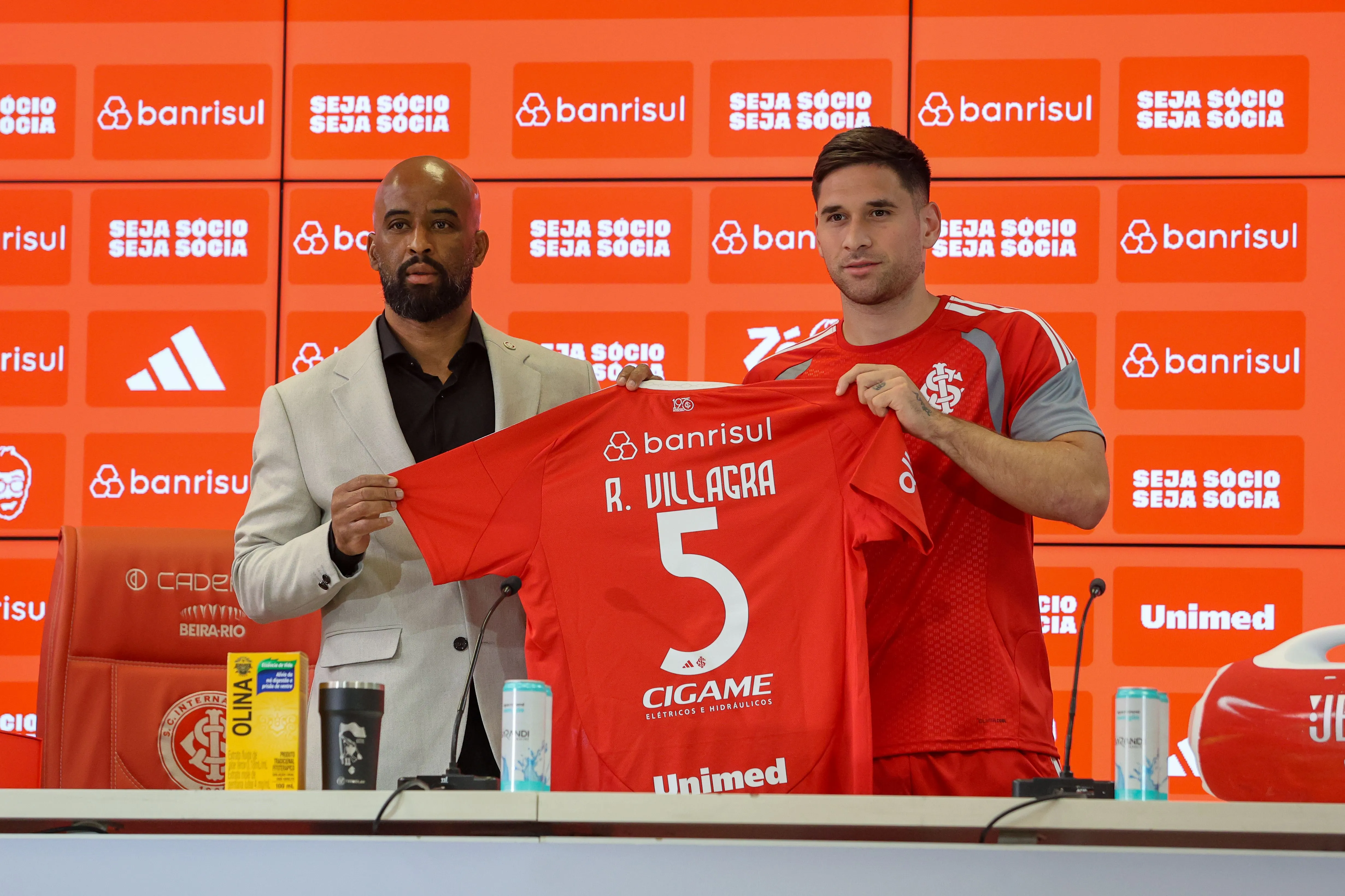 Villagra durante sua apresentação no Internacional. Foto: Ricardo Duarte/Internacional