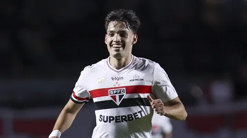 Damian Bobadilla, volante do São Paulo em partida pelo campeonato brasileiro (Foto: Ricardo Moreira/Getty Images)
