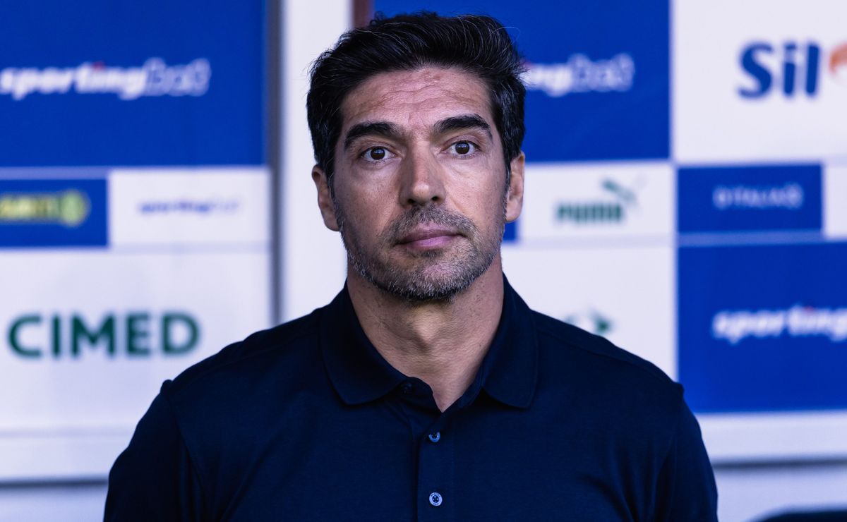 Abel Ferreira não se cala e dispara sobre saída de Raphael Veiga do Palmeiras: “Alçada da presidente”