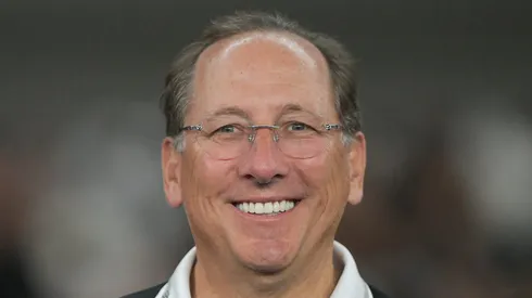 John Textor CEO do Botafogo durante partida contra o Corinthians no estadio Engenhao pelo campeonato Brasileiro A 2025. Foto: Thiago Ribeiro/AGIF