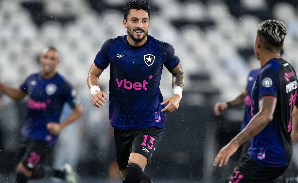 Botafogo vence Bangu com titulares e mantém liderança no Campeonato Carioca antes da estreia no Brasileiro