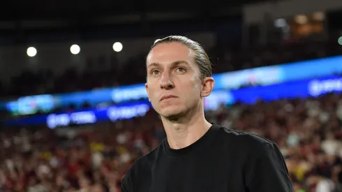 RJ – RIO DE JANEIRO – 09/11/2025 – BRASILEIRO A 2025, FLAMENGO X SANTOS – Filipe Luis tecnico do Flamengo durante partida contra o Santos no estadio Maracana pelo campeonato Brasileiro A 2025. Foto: Thiago Ribeiro/AGIF
