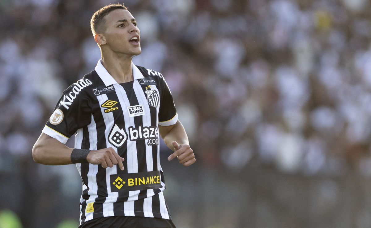 Deivid Washington, ex-atacante do Santos, pode voltar para a Série A após interesse do Bahia