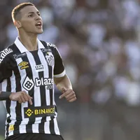 Deivid Washington, ex-atacante do Santos, entra na mira do Bahia