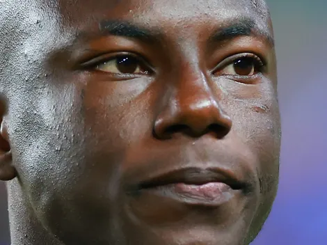 Hinestroza desembarca no RJ e revela detalhes do acerto com o Vasco