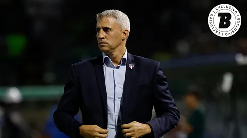 Crespo na beira do campo – Foto: Rubens Chiri/Saopaulofc.net