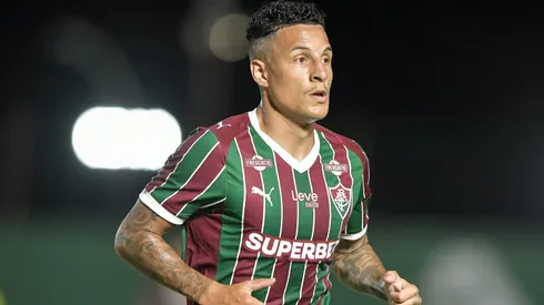 RJ – RIO DE JANEIRO – 14/01/2026 – CARIOCA 2026, FLUMINENSE X MADUREIRA – Guilherme Arana jogador do Fluminense durante partida contra o Madureira no estadio Luso Brasileiro pelo campeonato Carioca 2026. Foto: Thiago Ribeiro/AGIF