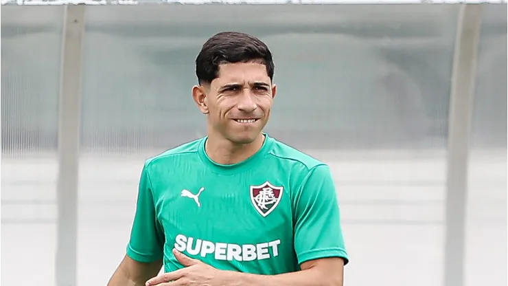 Savarino durante treino do Nense neste sábado (24)