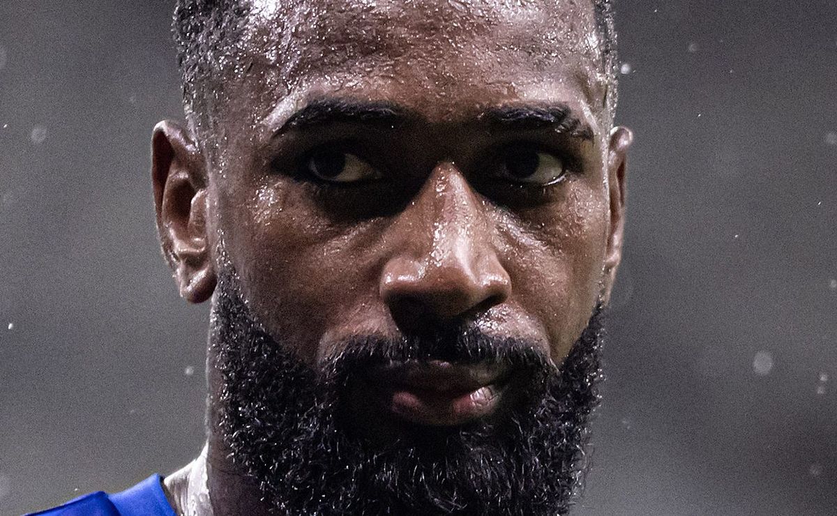 Histórico de Gerson contra o Galo é exposto após decisão de Tite antes de Atlético-MG x Cruzeiro