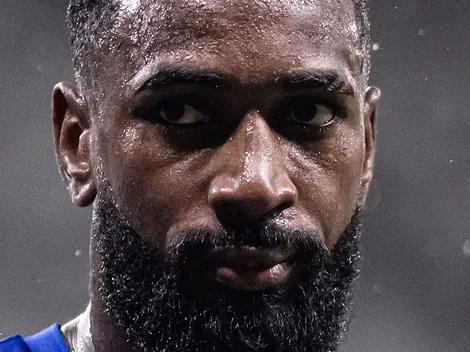 Histórico de Gerson contra o Galo é exposto após decisão de Tite