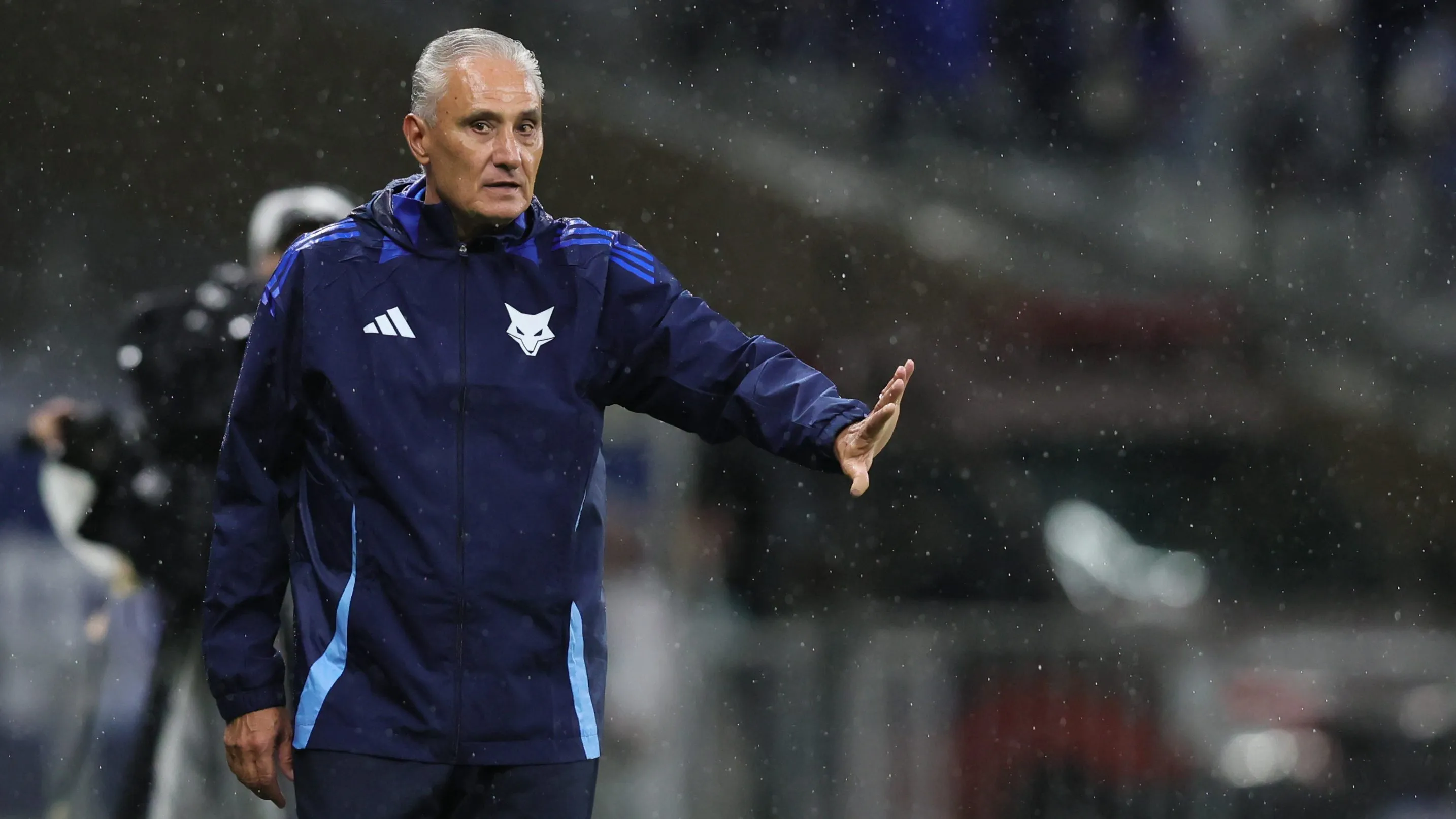 MG – BELO HORIZONTE – 22/01/2026 – MINEIRO 2026, CRUZEIRO X DEMOCRATA – Tite tecnico do Cruzeiro durante partida contra o Democrata no estadio Mineirao pelo campeonato Mineiro 2026. Foto: Gilson Lobo/AGIF