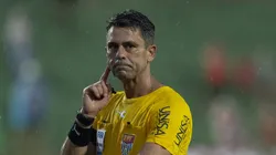 Flávio Rodrigues durante partida disputada na atual edição do Paulistão