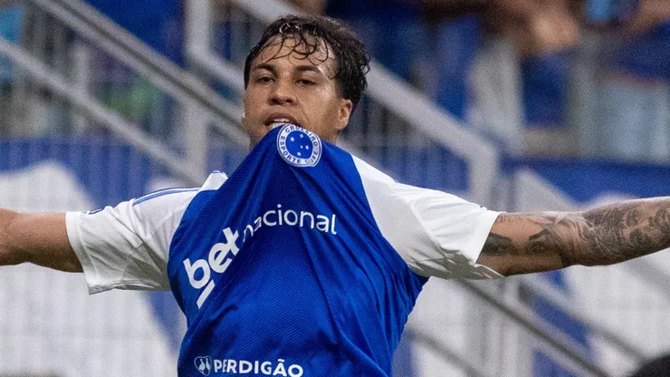 MG - BELO HORIZONTE - 17/01/2026 - MINEIRO 2026, CRUZEIRO X UBERLANDIA - Kaio Jorge jogador do Cruzeiro comemora seu gol durante partida contra o Uberlandia no estadio Mineirao pelo campeonato Mineiro 2026. Foto: Fernando Moreno/AGIF