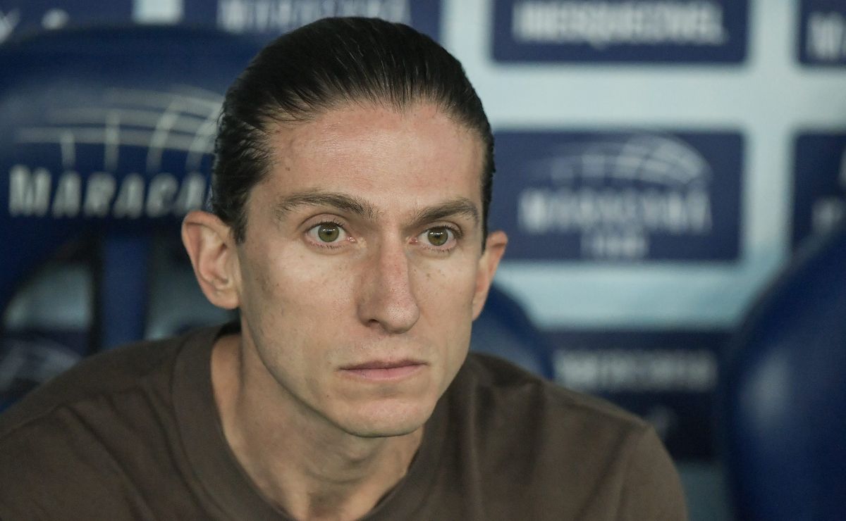 Filipe Luís define a escalação do Flamengo com novidade no gol para o Fla-Flu