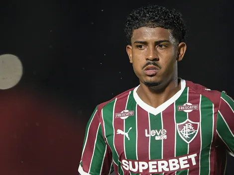 John Kennedy é titular do Fluminense contra o Flamengo