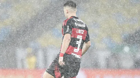 Forte chuva no Rio de Janeiro atrapalhou qualquer tipo de jogada no Maracanã