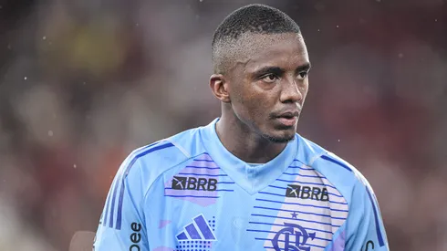 Andrew, goleiro do Flamengo, durante o Fla-Flu. Foto: Thiago Ribeiro/AGIF