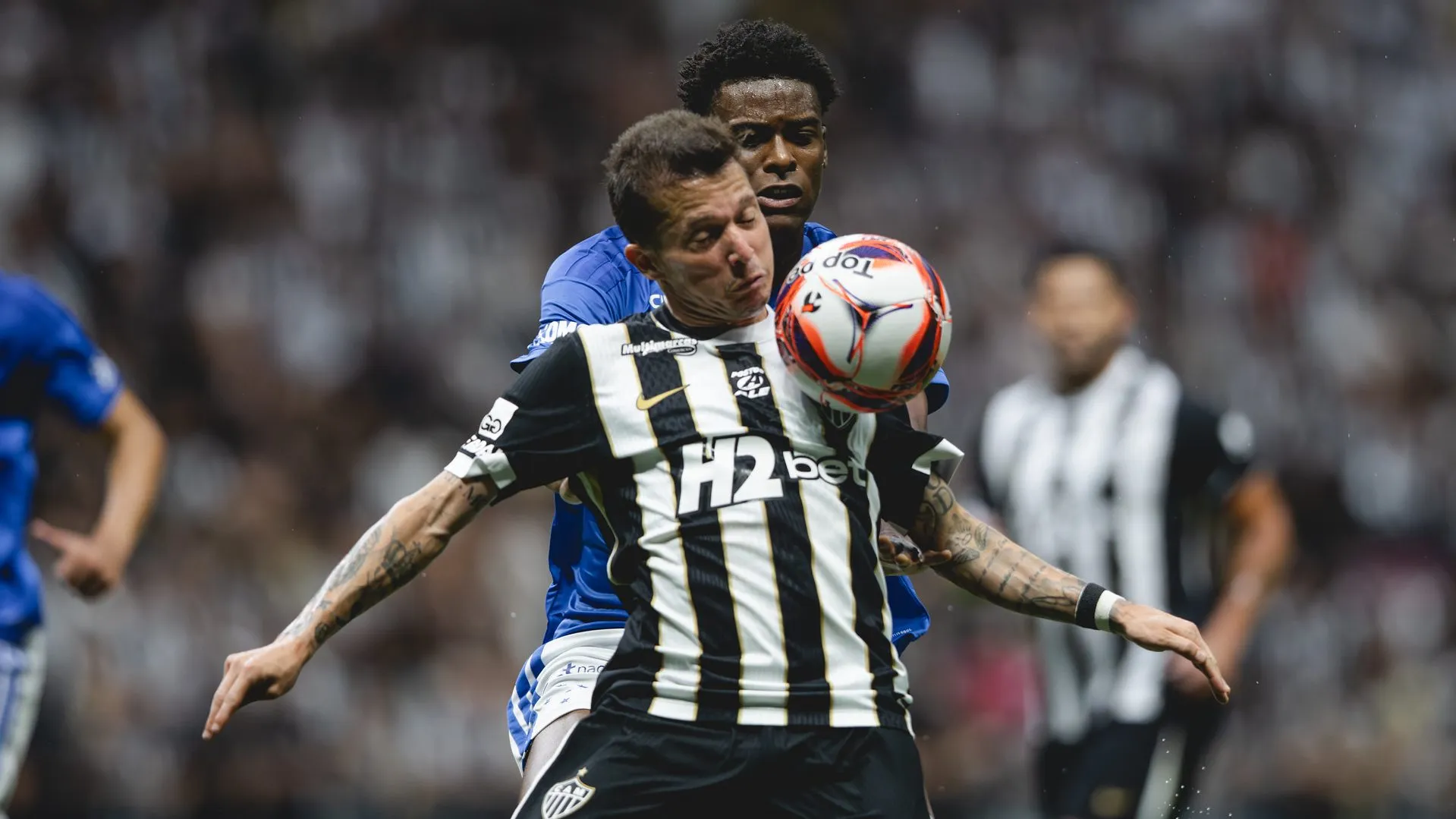 Bernard, atacante do Atlético-MG em partida pelo campeonato mineiro (Foto: Pedro Souza / Atlético)