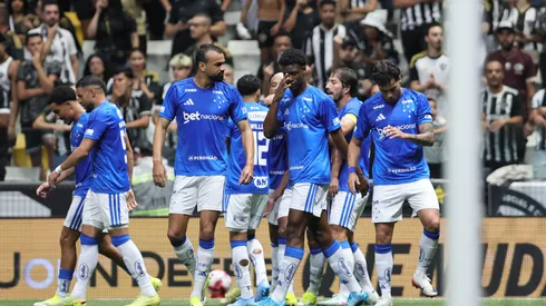 Kaio Jorge comemora o gol no clássico
