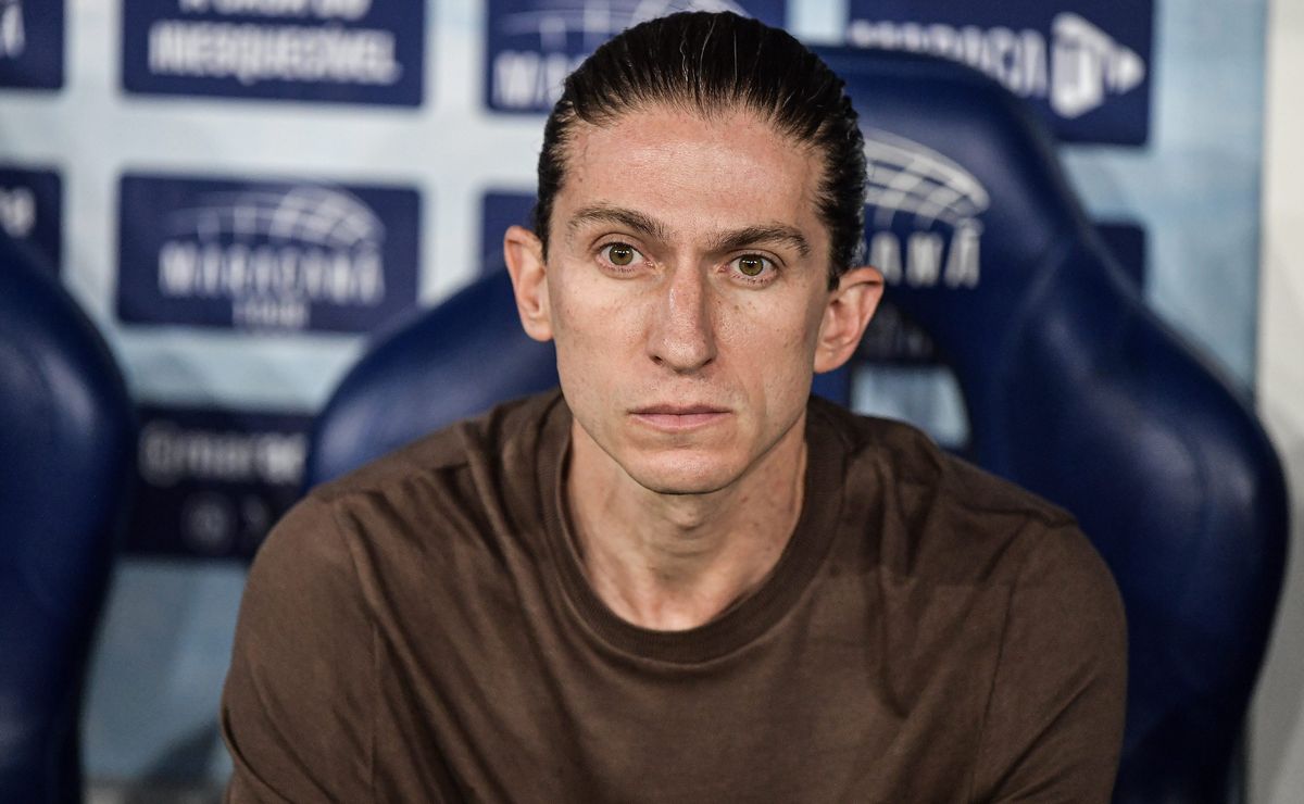 Filipe Luís se posiciona sobre críticas a Royal e Samuel Lino em Fla-Flu: “Eles têm que…”