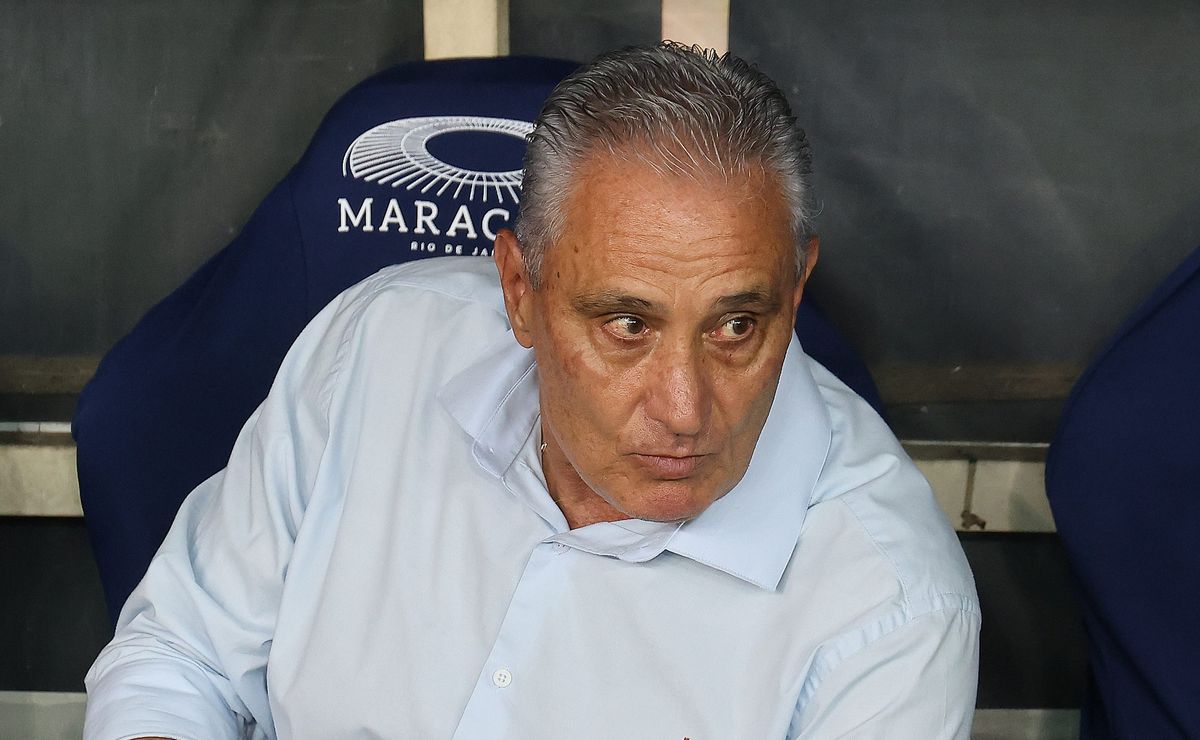 Tite é questionado pela torcida do Cruzeiro após derrota no clássico, mas tem respaldo interno