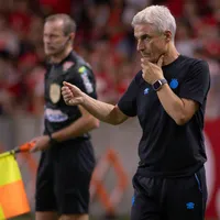 Luís Castro se desculpa após fala