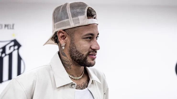 Neymar ainda não retornou após a cirurgia no último ano, mas a expectativa é que seja em breve