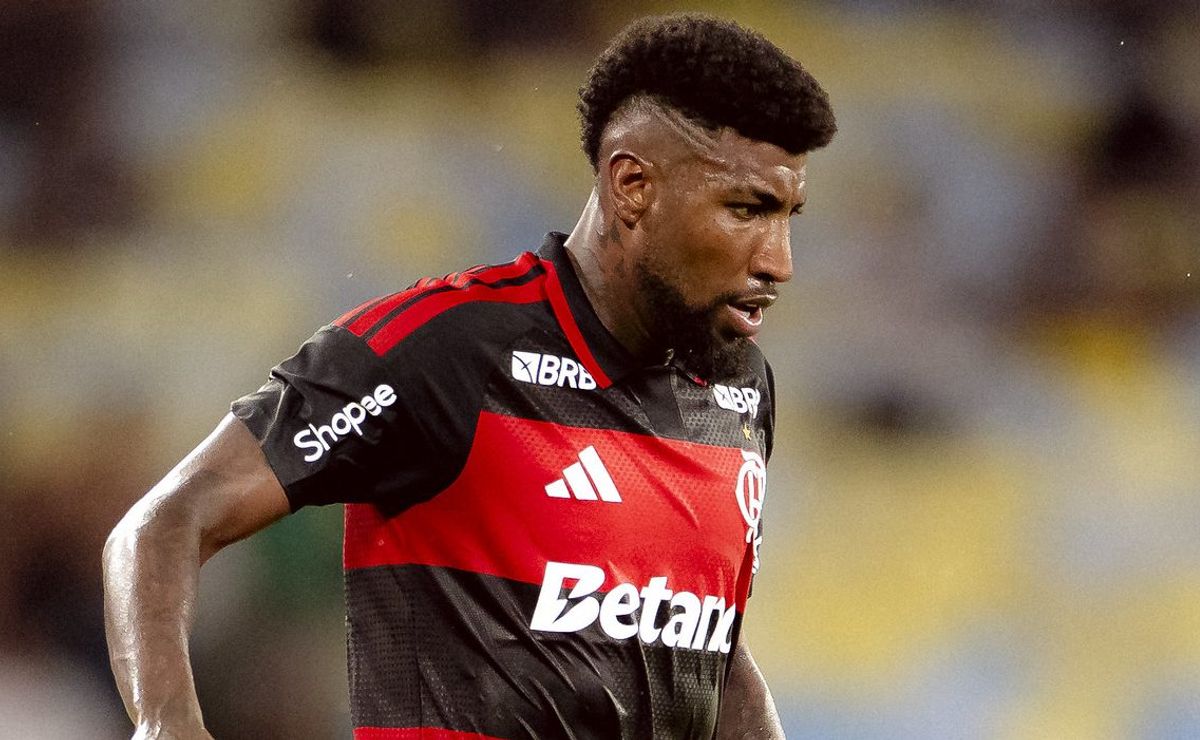 Após nova falha e críticas, Emerson Royal recebe decisão no Flamengo e tem respaldo de Filipe Luís