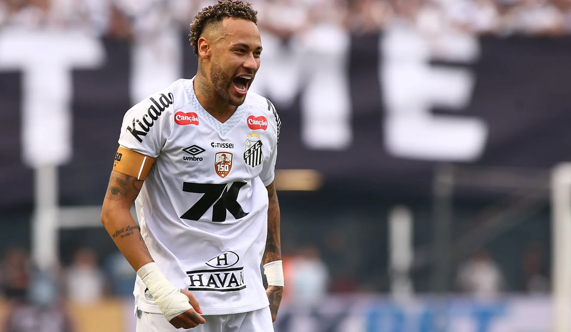 Neymar em campo pelo Santos na última rodada do Brasileirão – Foto: Mauricio De Souza/AGIF