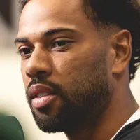 Kaio Jorge é alvo de provocação de Renan Lodi após derrota do Cruzeiro no Campeonato Mineiro