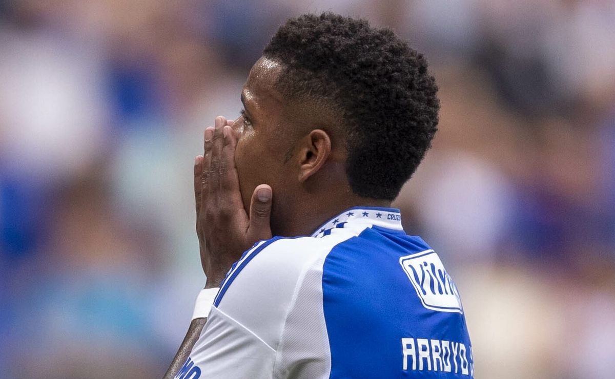 Arroyo desabafa após perder gol em Atlético-MG x Cruzeiro e manda recado para a torcida