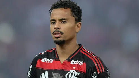 Allan deve permanecer por enquanto no Flamengo.
