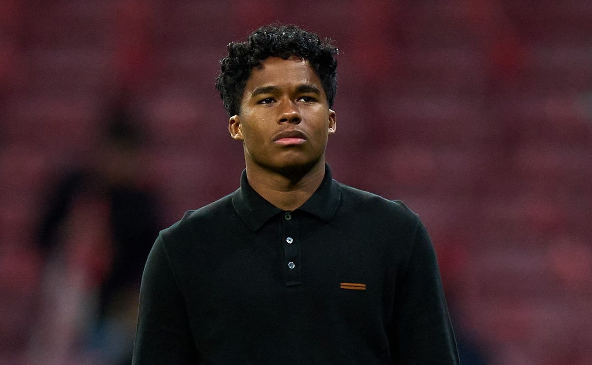 Após hat-trick no Lyon, Endrick se torna destaque em jornais europeus: “Talento impressionante”