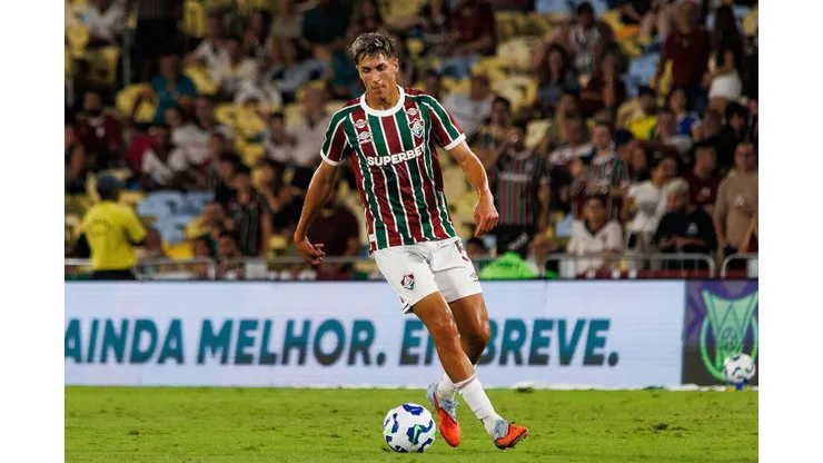 Facundo Bernal (Fluminense) durante jogo contra o Ceará, no Brasileirão 2025. Foto: Cleberson Vieira/Eurasia Sport Images)