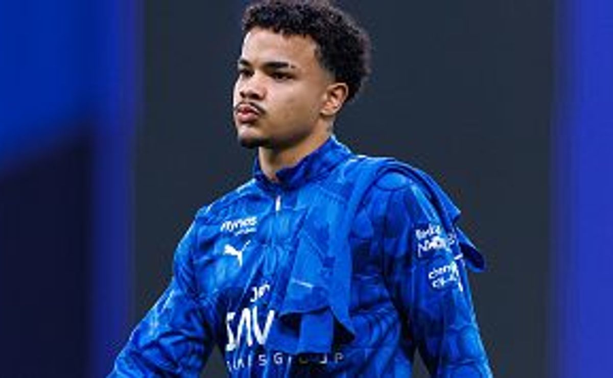 Corinthians aguarda chegada de Kaio César e vai assinar contrato no fim desta tarde