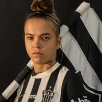 Atlético-MG anuncia contratação da atacante Pimenta por empréstimo