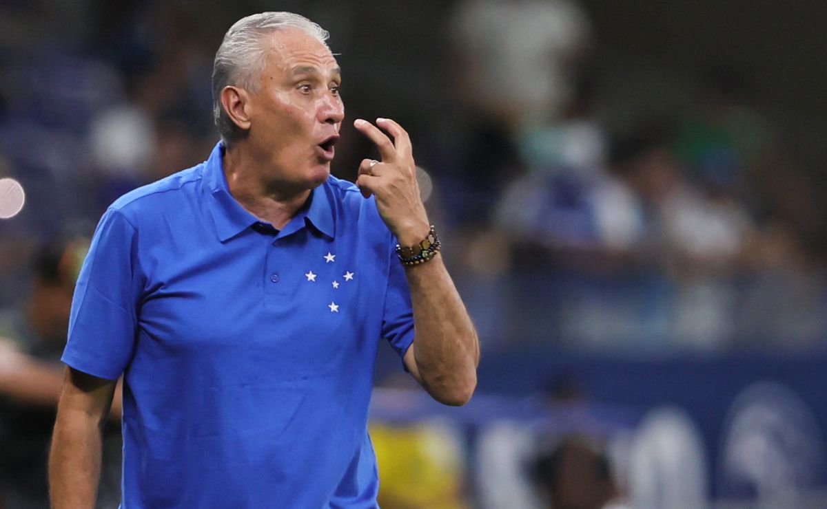 Tite não engrena no Cruzeiro, sofre com a defesa e tem apenas 40% de aproveitamento