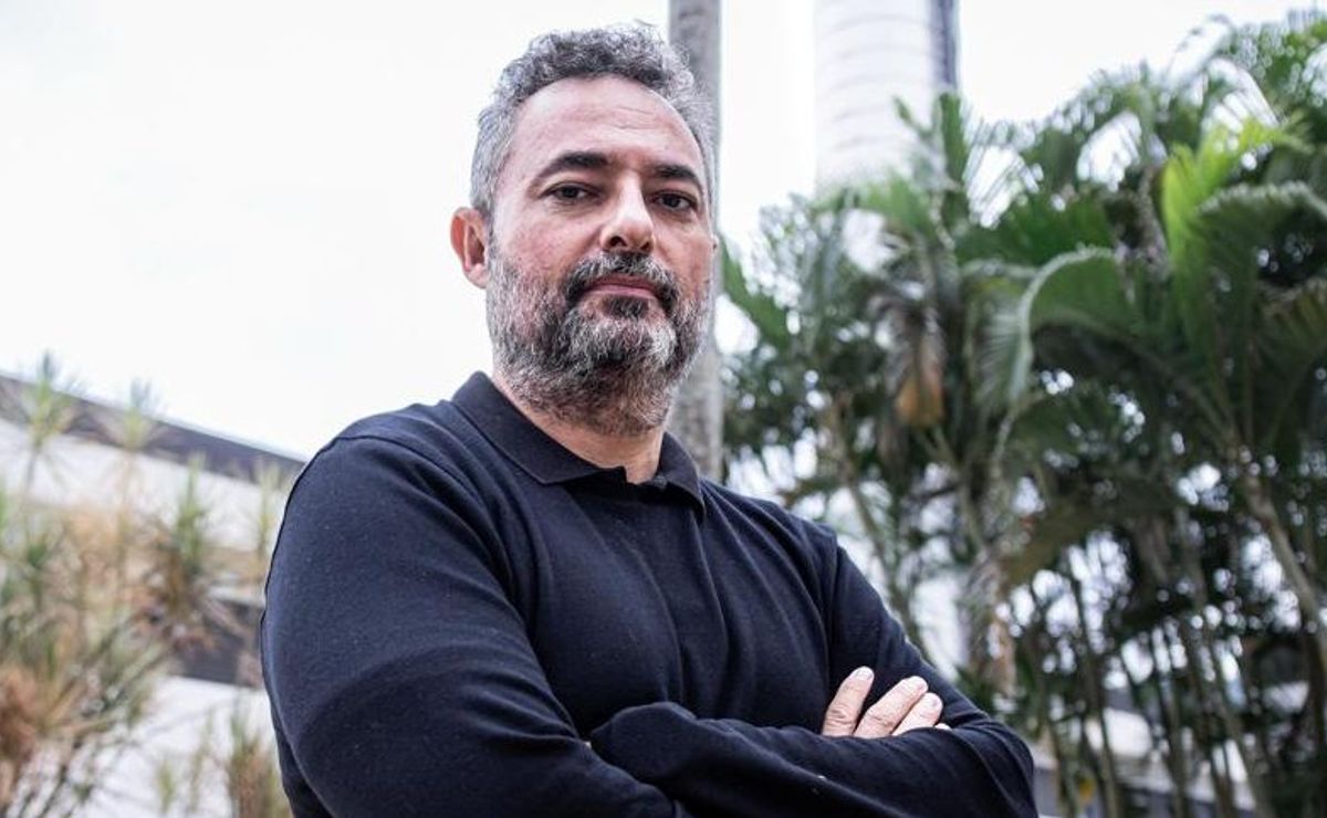 Santos acelera tratativas e envia Alexandre Mattos a Belém para acertar contratação de Rony