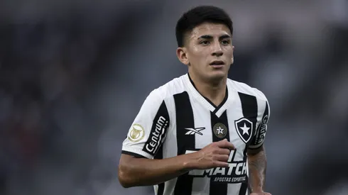 Almada teve um desempenho positivo pelo Botafogo