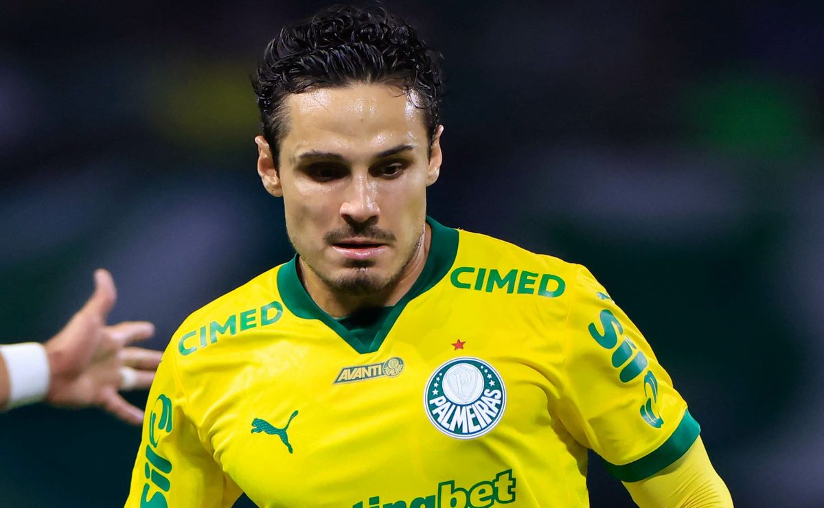 Raphael Veiga recebe proposta para receber R$ 14 milhões por ano para trocar Palmeiras pelo América, do México