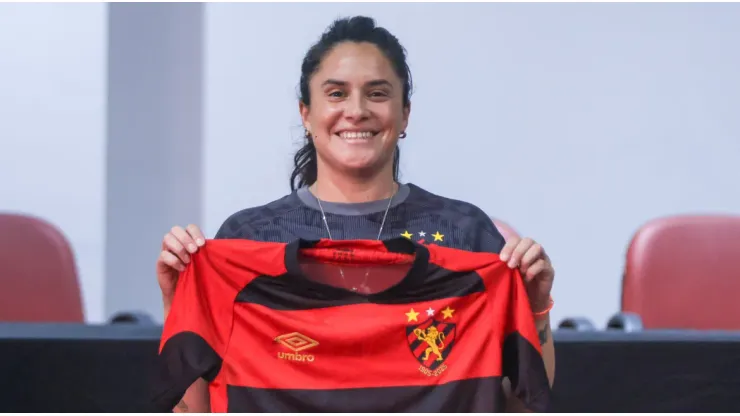 Macarena segue como treinadora do Sport em 2026 - Foto: Sandy James/ Sport Club do Recife